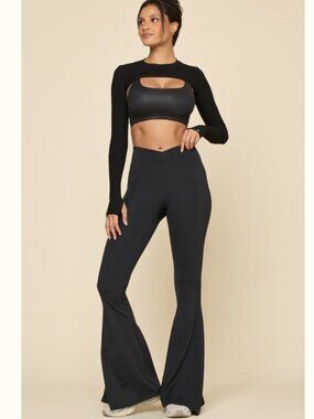 NWOT Popflex Crisscross Hourglass® Bell Bottom with Pockets - Black XS / Petite